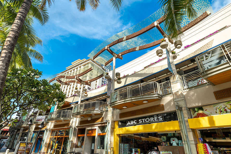 ワイキキビーチウォーク　ABCストア